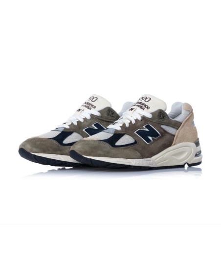 New Balance M990GB2